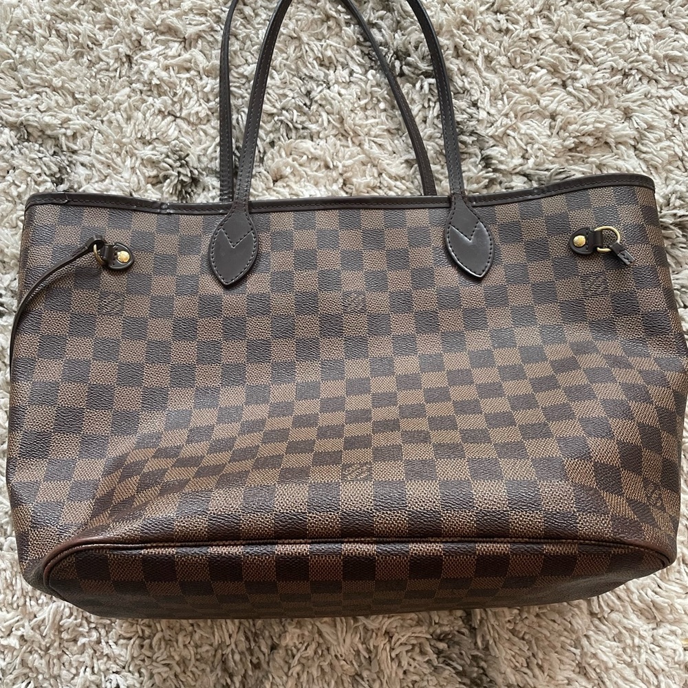 Louis Vuitton never full tote bag